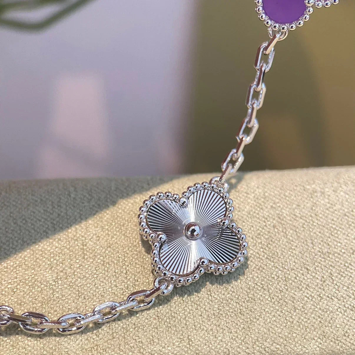[Glimmer] CLOVER 5 MOTIF VIOLET BRACELET COLLECTION