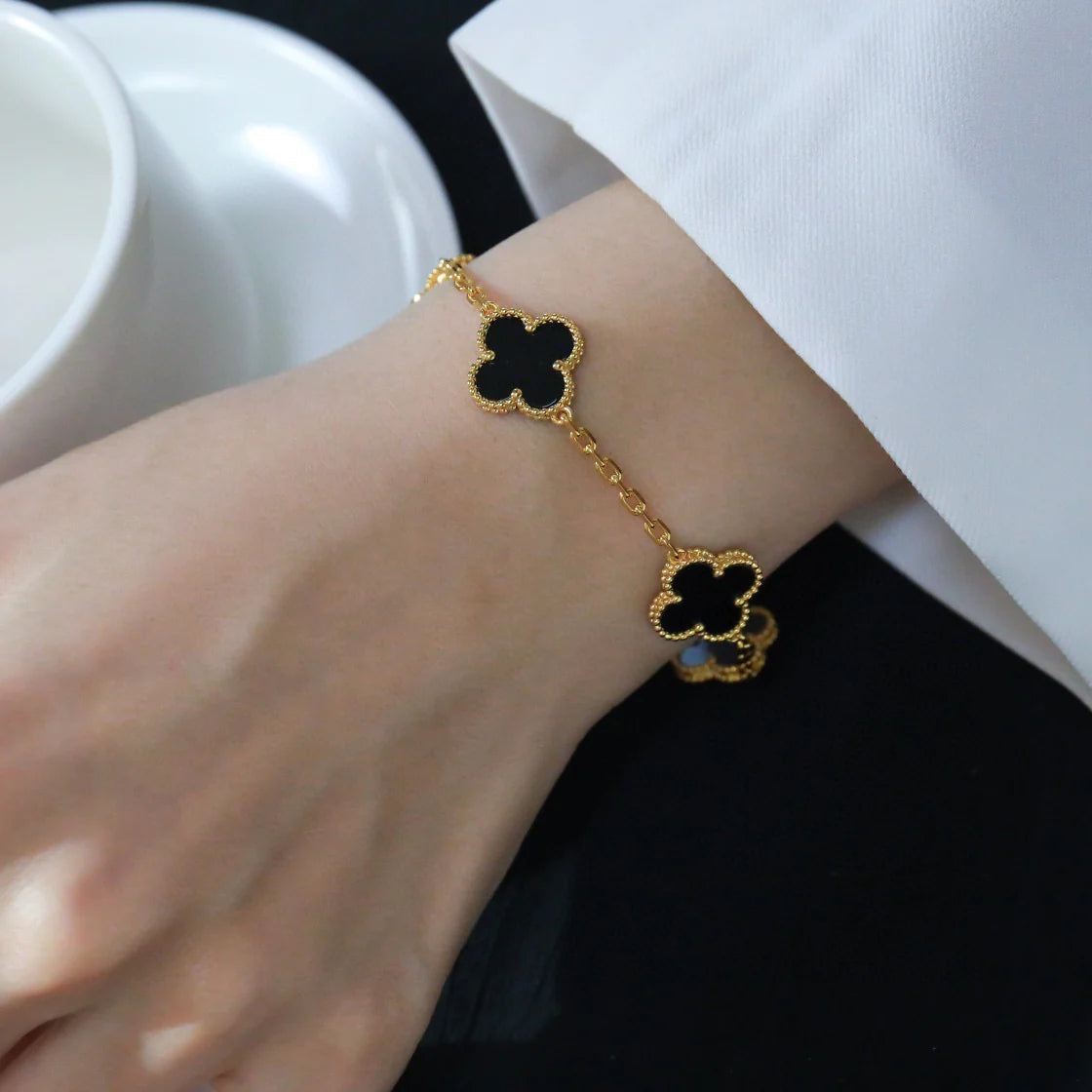 [Glimmer] CLOVER 5 MOTIF ONYXS BRACELET COLLECTION