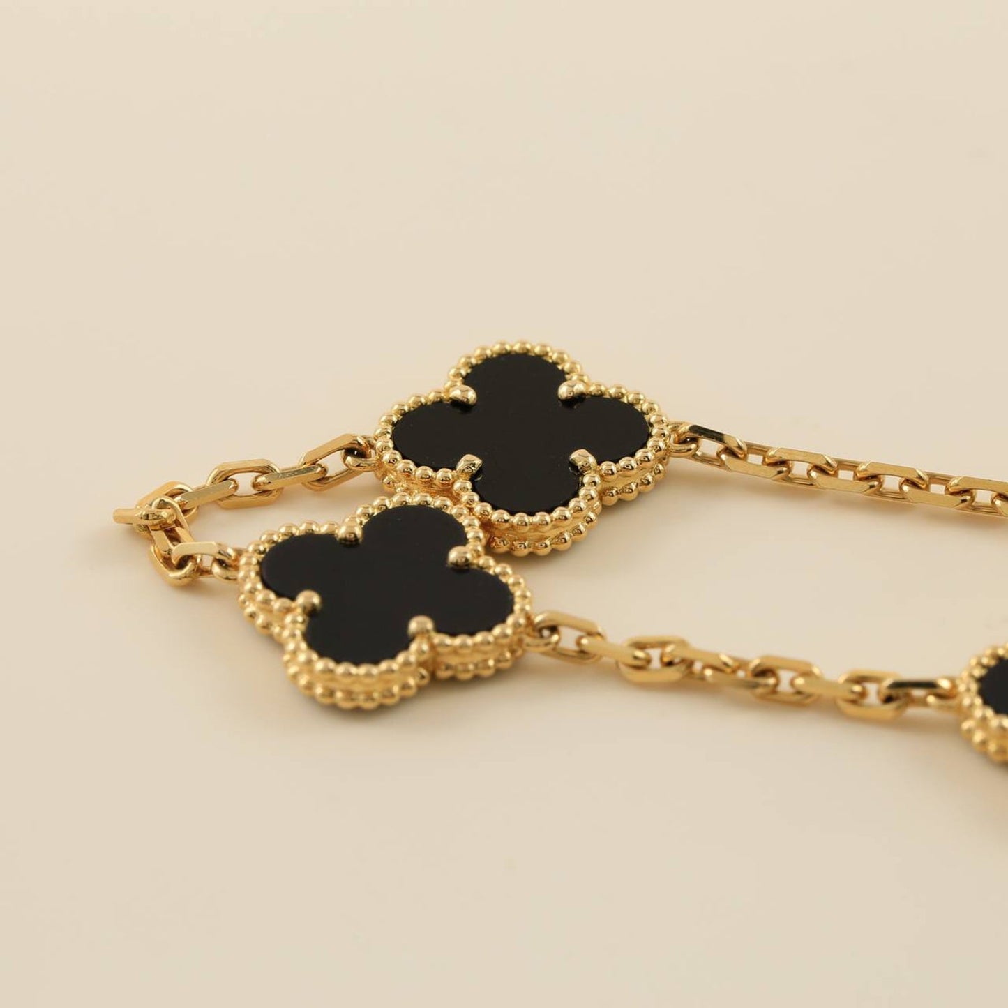 [Glimmer] CLOVER 5 MOTIF ONYXS BRACELET COLLECTION