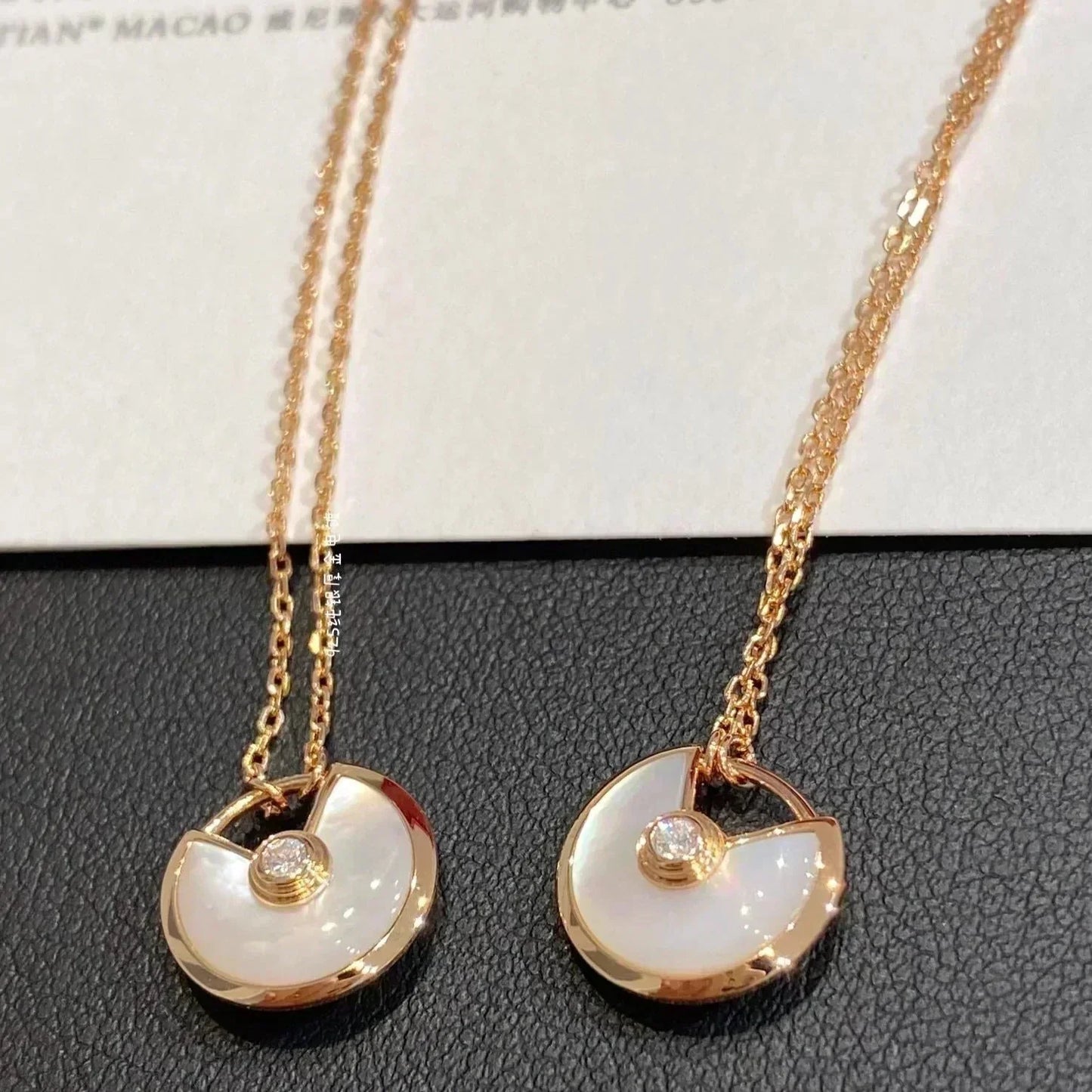 [Glimmer]AMULETTE Glimmer GOLD MOP NECKLACE