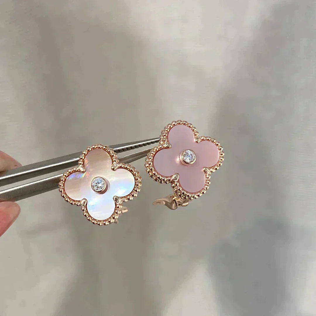 [Glimmer]CLOVER MEDIUM 1 MOTIFS  PINK MOP DIAMOND EARRINGS