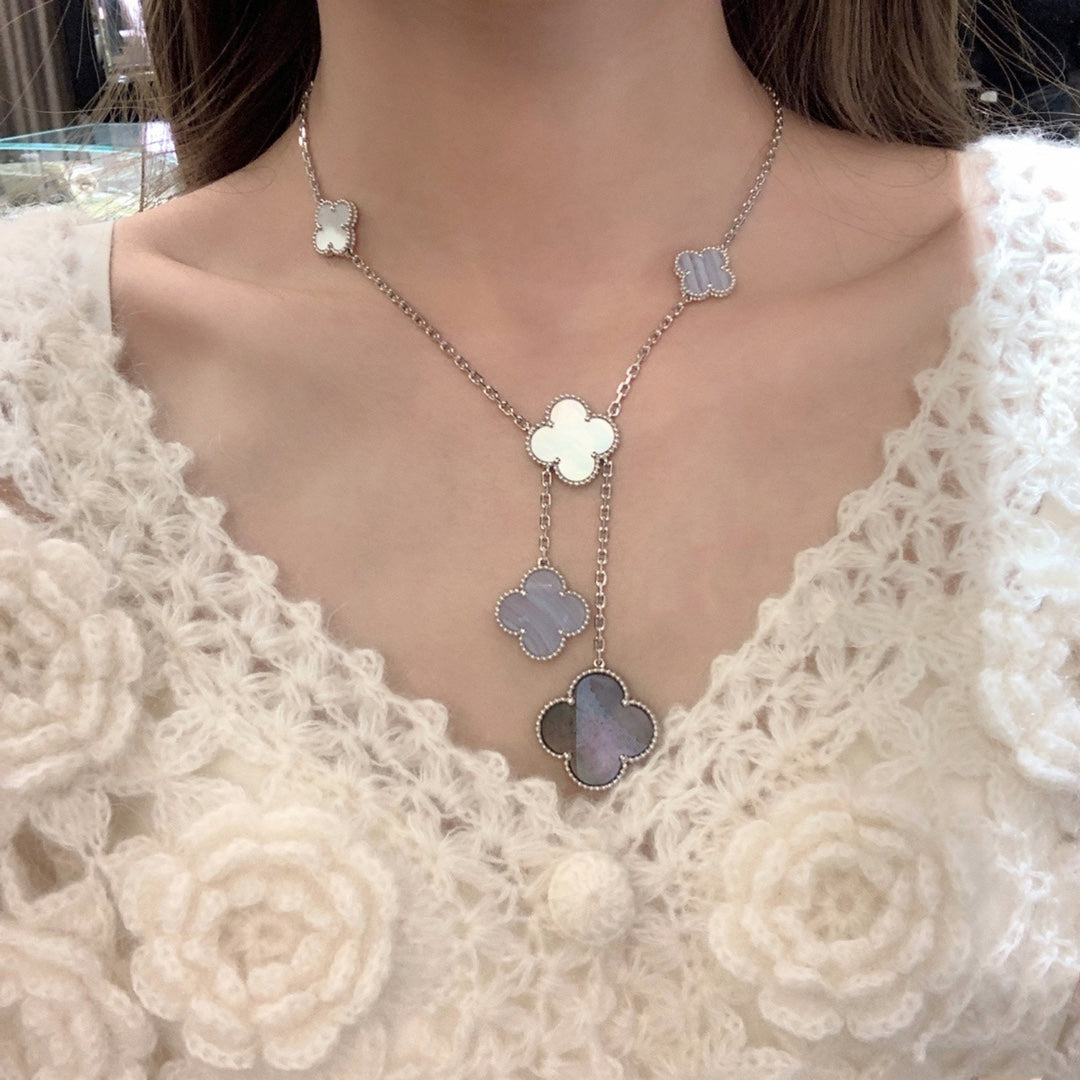 [Glimmer]クローバー モチーフ カルセドニー ネックレス シルバー 6モチーフ