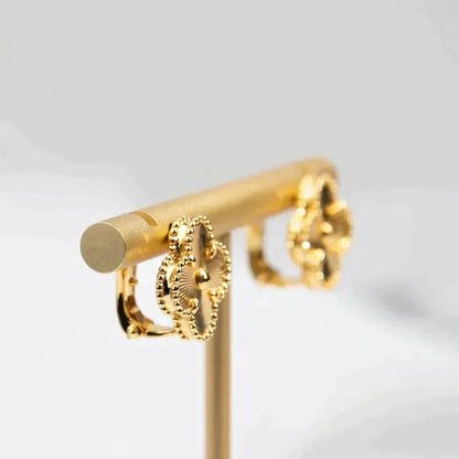 [Glimmer]CLOVER MEDIUM 1 MOTIFS LASER EARRINGS