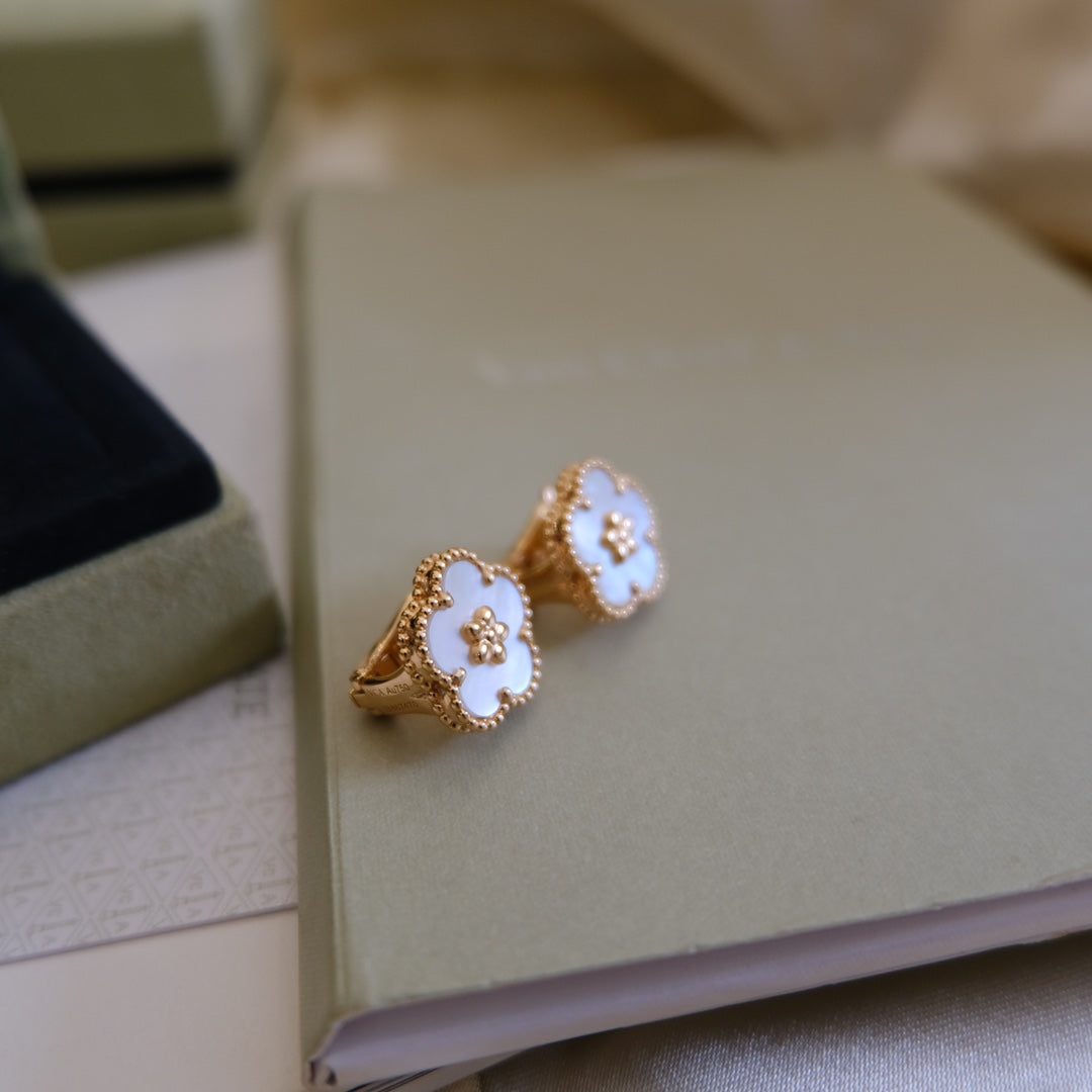 [Glimmer]LUCKY PINK GOLD WHITE MOP EARRINGS