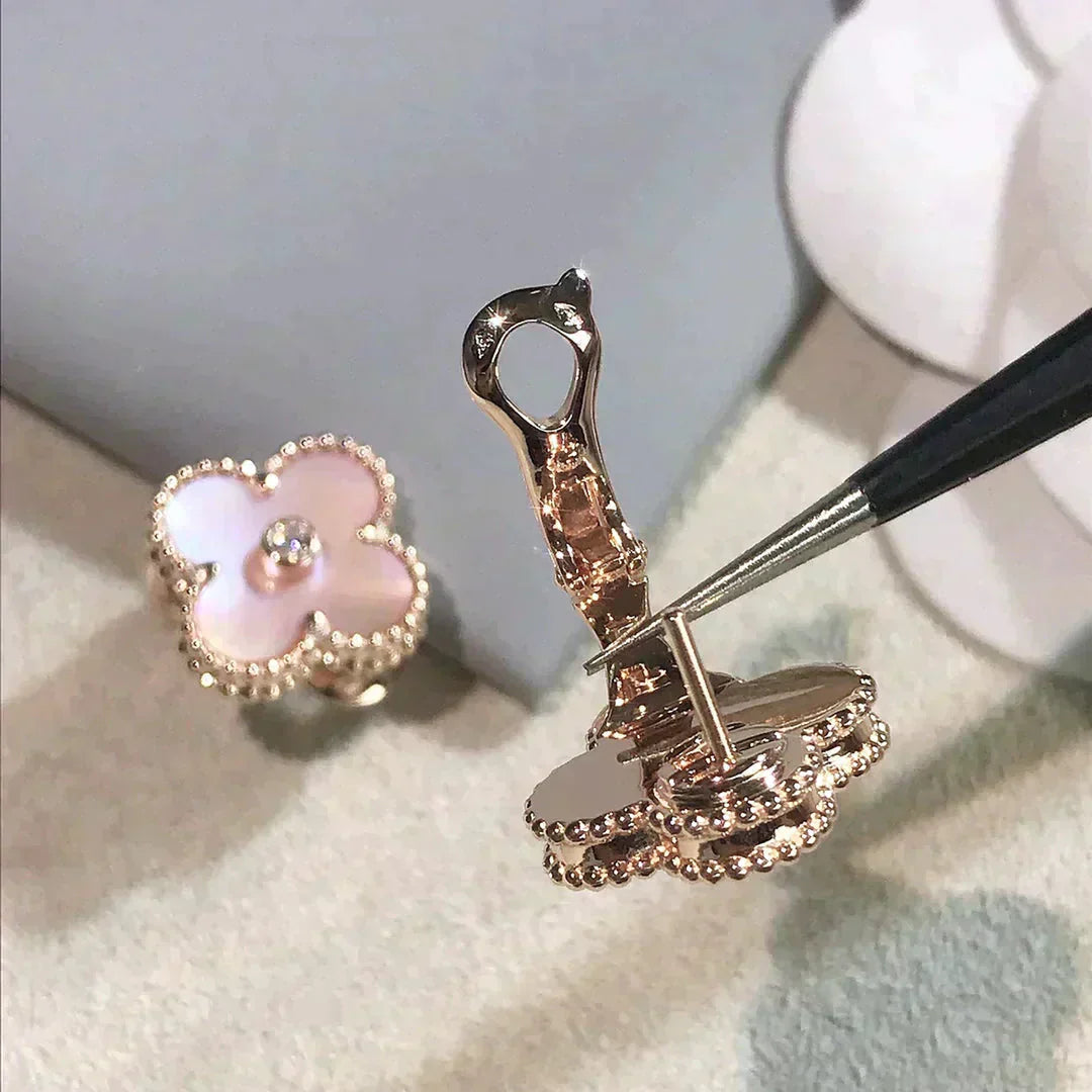 [Glimmer]CLOVER MEDIUM 1 MOTIFS  PINK MOP DIAMOND EARRINGS