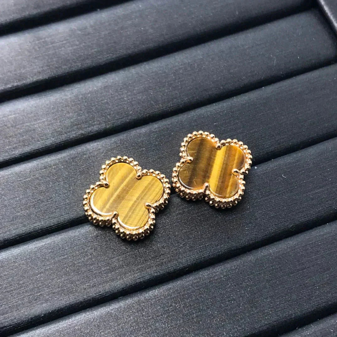 [Glimmer]CLOVER MEDIUM 1 MOTIFS TIGER EYE EARRINGS