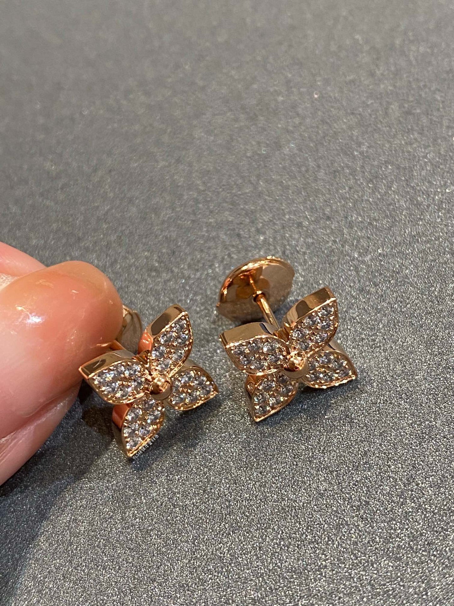 [Glimmer]スターダイヤモンドピアス