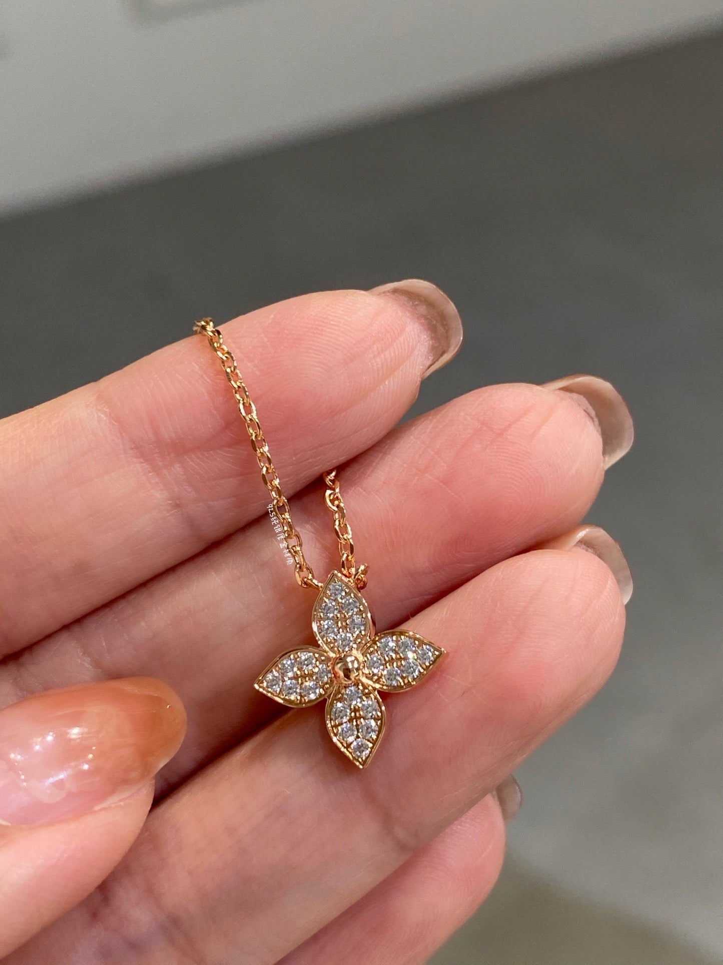 [Glimmer]STAR DIAMOND NECKALCE