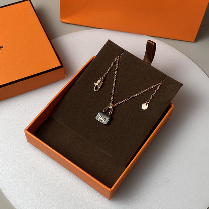 [Glimmer]CONSTANCE BLACK PEDANT PINK GOLD NECKLACE