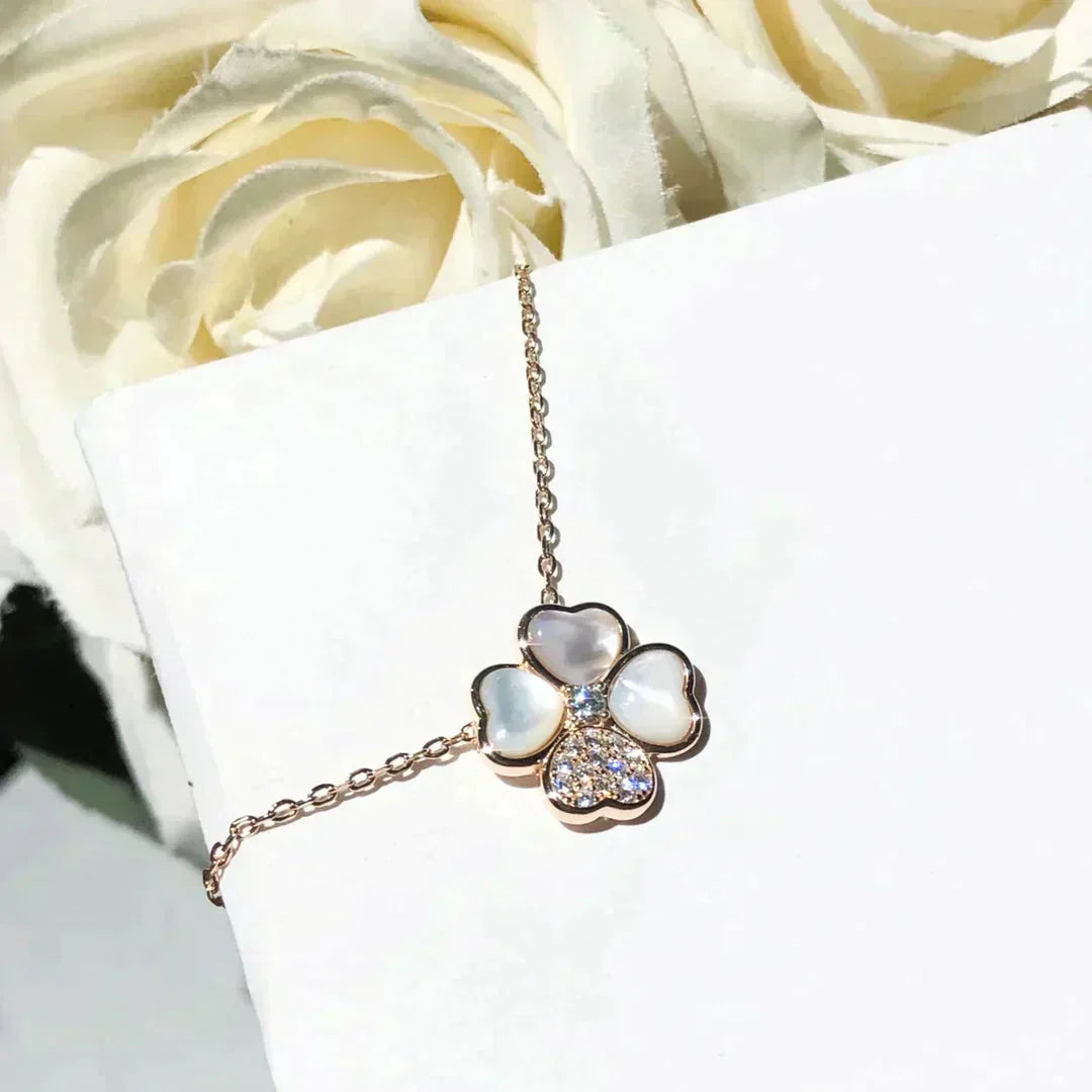 [Glimmer]クローバーモップダイヤモンドグリマーゴールドネックレス