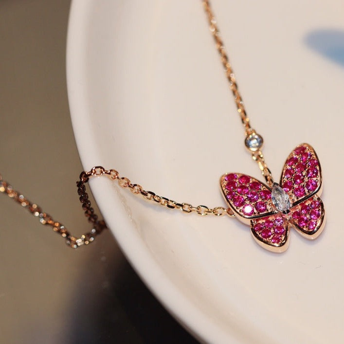 [Glimmer]BUTTERFLY RED DIAMOND Glimmer ゴールドネックレス