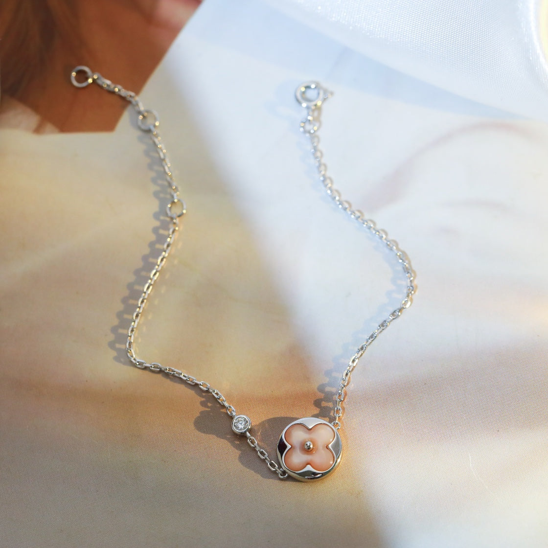[Glimmer]SUN MOTIF PINK MOP SILVER BRACELET