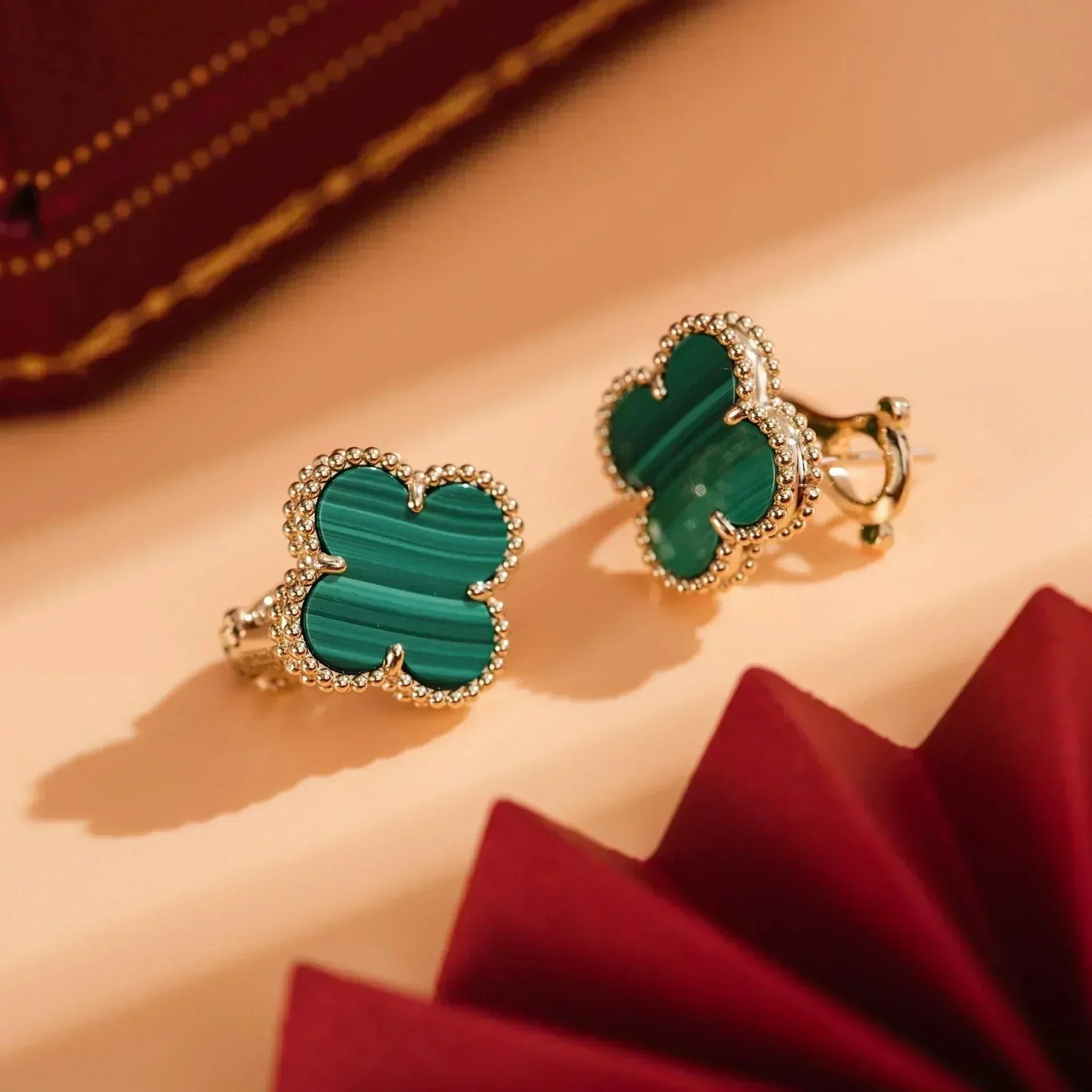 [Glimmer]CLOVER MEDIUM 1 MOTIFS MALACHITE  EARRINGS