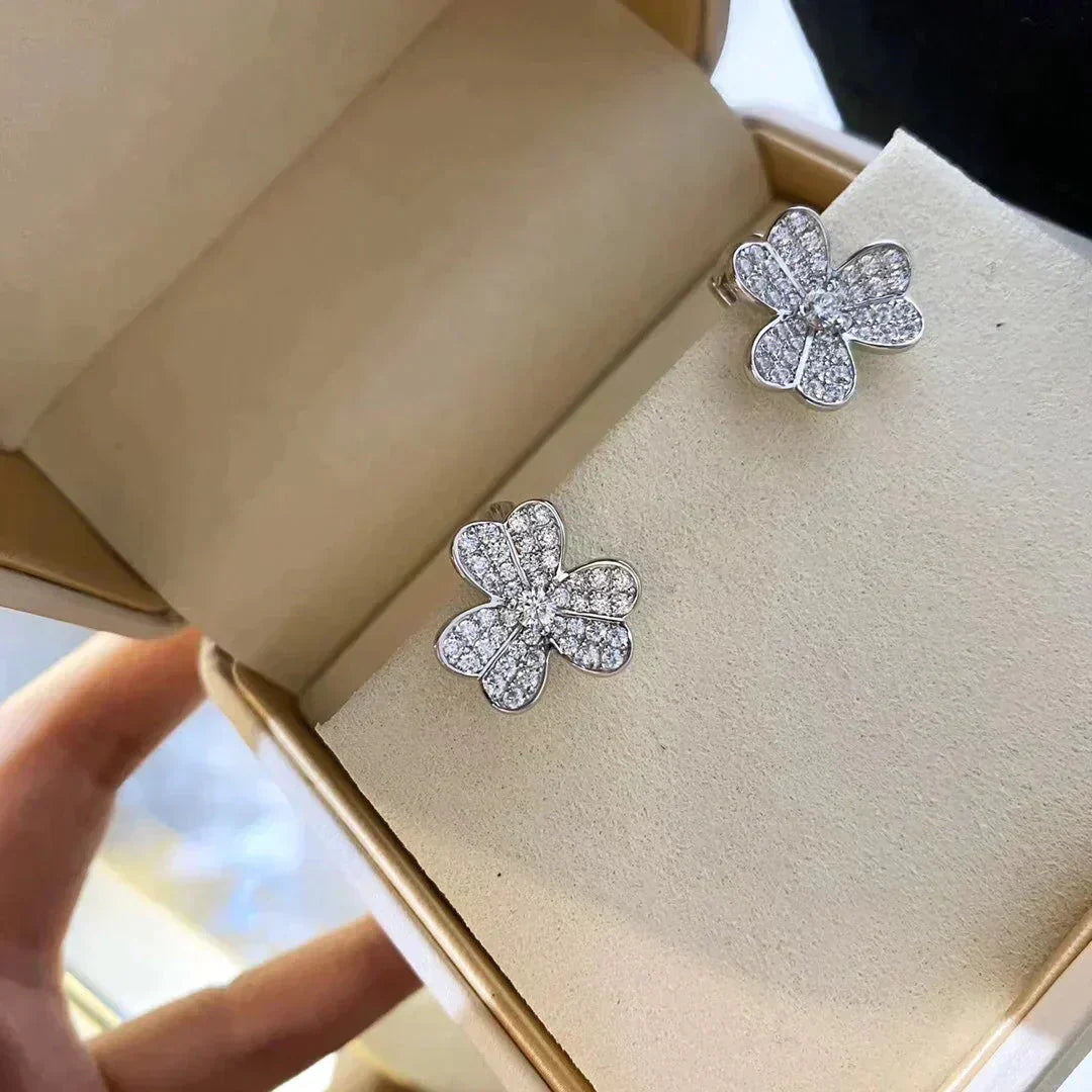 [Glimmer]CLOVER COMOS DIAMOND EARRINGS SILVER