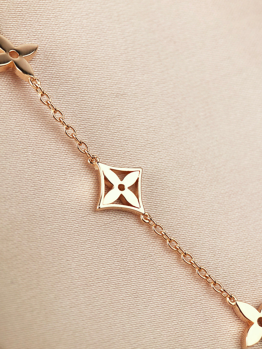 [Glimmer]STAR AND SUN 7 MOTIFS GOLD BRACELET