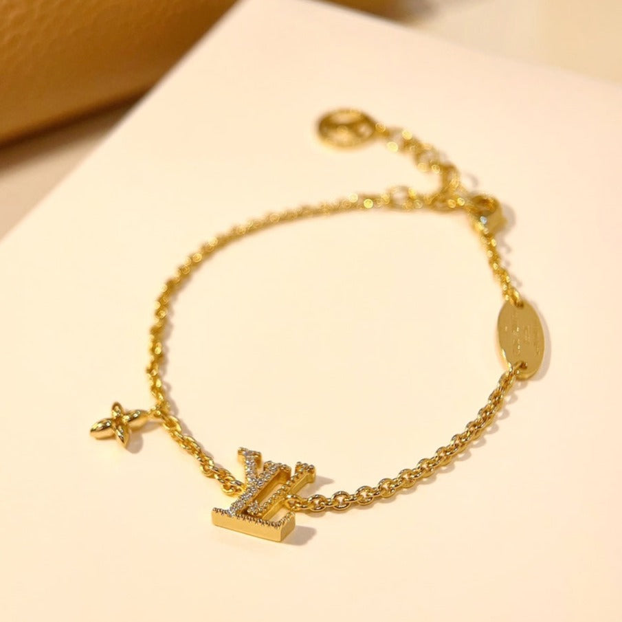 [Glimmer]LOGO STAR MOTIF GOLD BRACELET