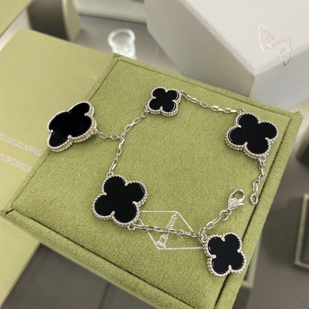 [Glimmer]CLOVER 5 MOTIFS SIVLER ONYX BRACELET