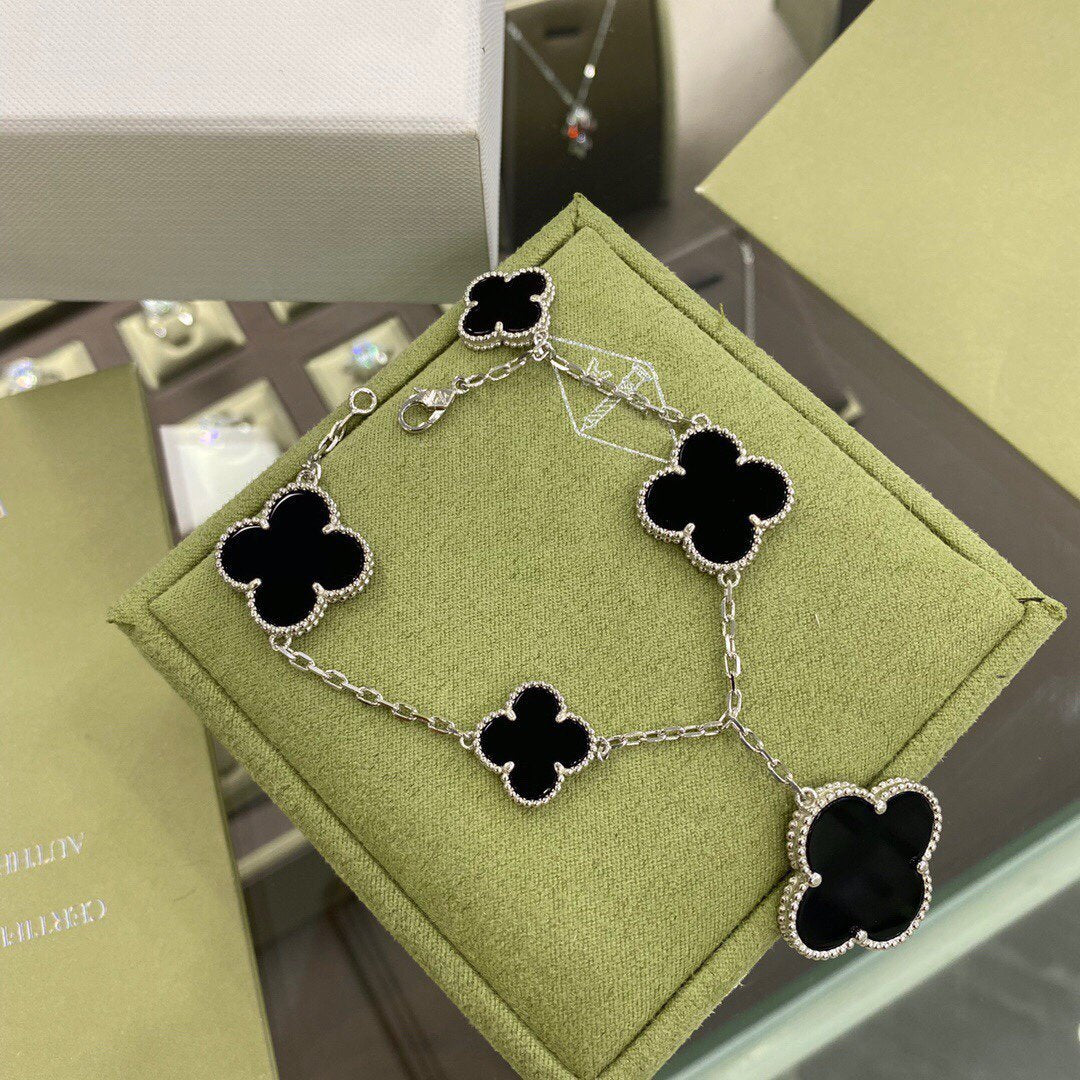 [Glimmer]CLOVER 5 MOTIFS SIVLER ONYX BRACELET