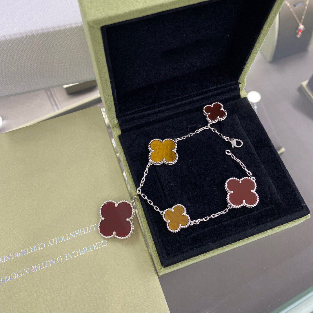 [Glimmer]クローバー 5モチーフ シルバー カーネリアン タイガーアイブレスレット