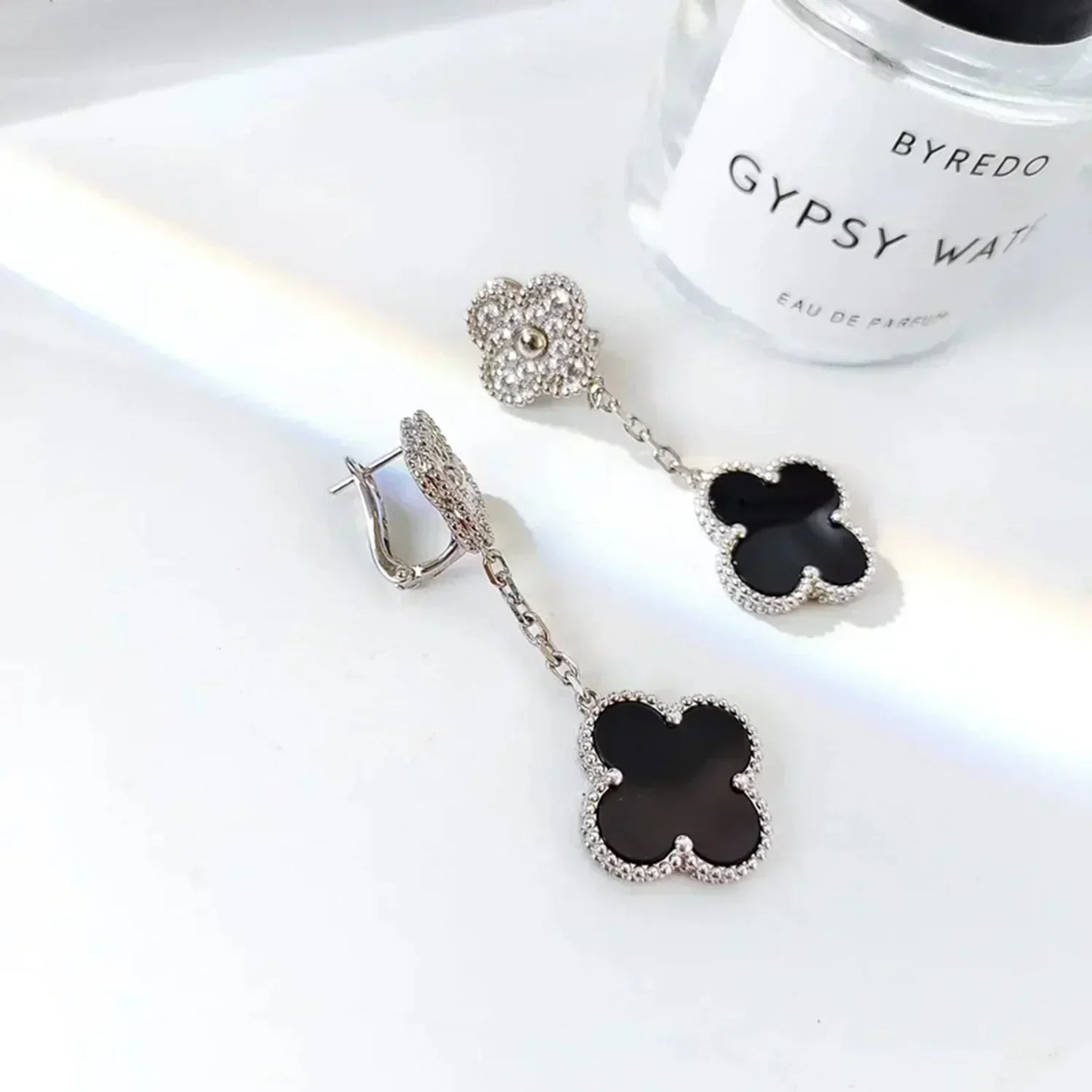 [Glimmer]CLOVER 2 MOTIFS  DIAMOND ONYX EARRINGS SILVER