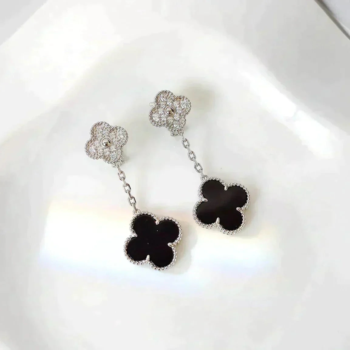[Glimmer]CLOVER 2 MOTIFS  DIAMOND ONYX EARRINGS SILVER