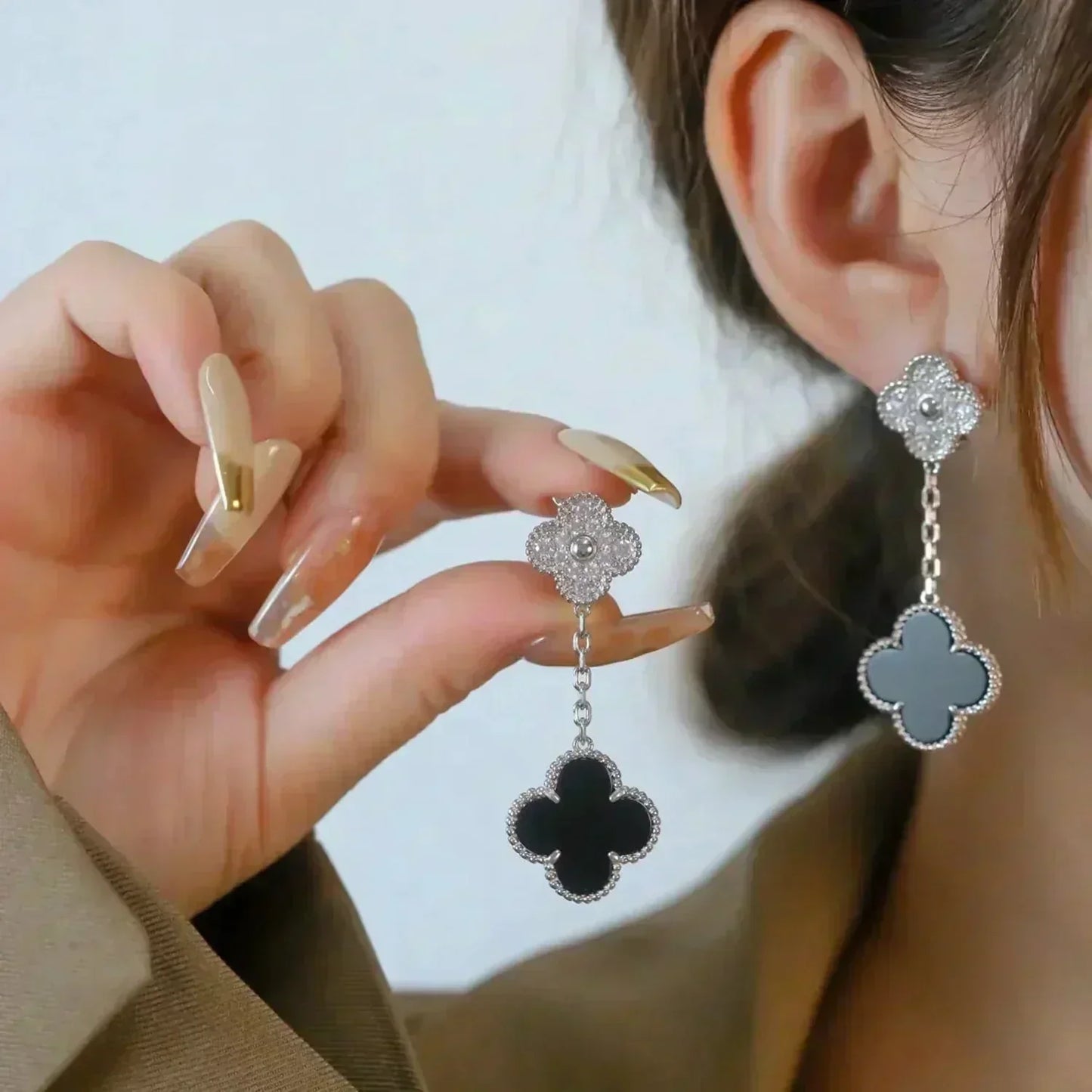 [Glimmer]CLOVER 2 MOTIFS  DIAMOND ONYX EARRINGS SILVER