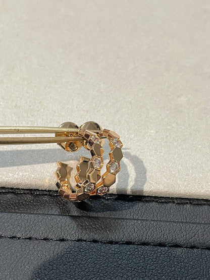 [グリマー]中空デザイン 四つ葉のクローバー 花形リング