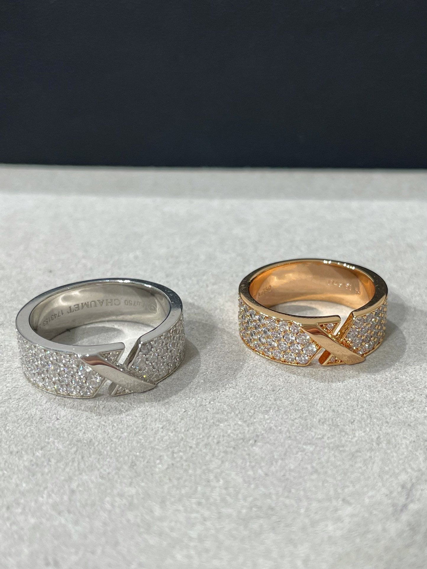[Glimmer]LIENS EVIDENCE  DIAMOND PAVED RING