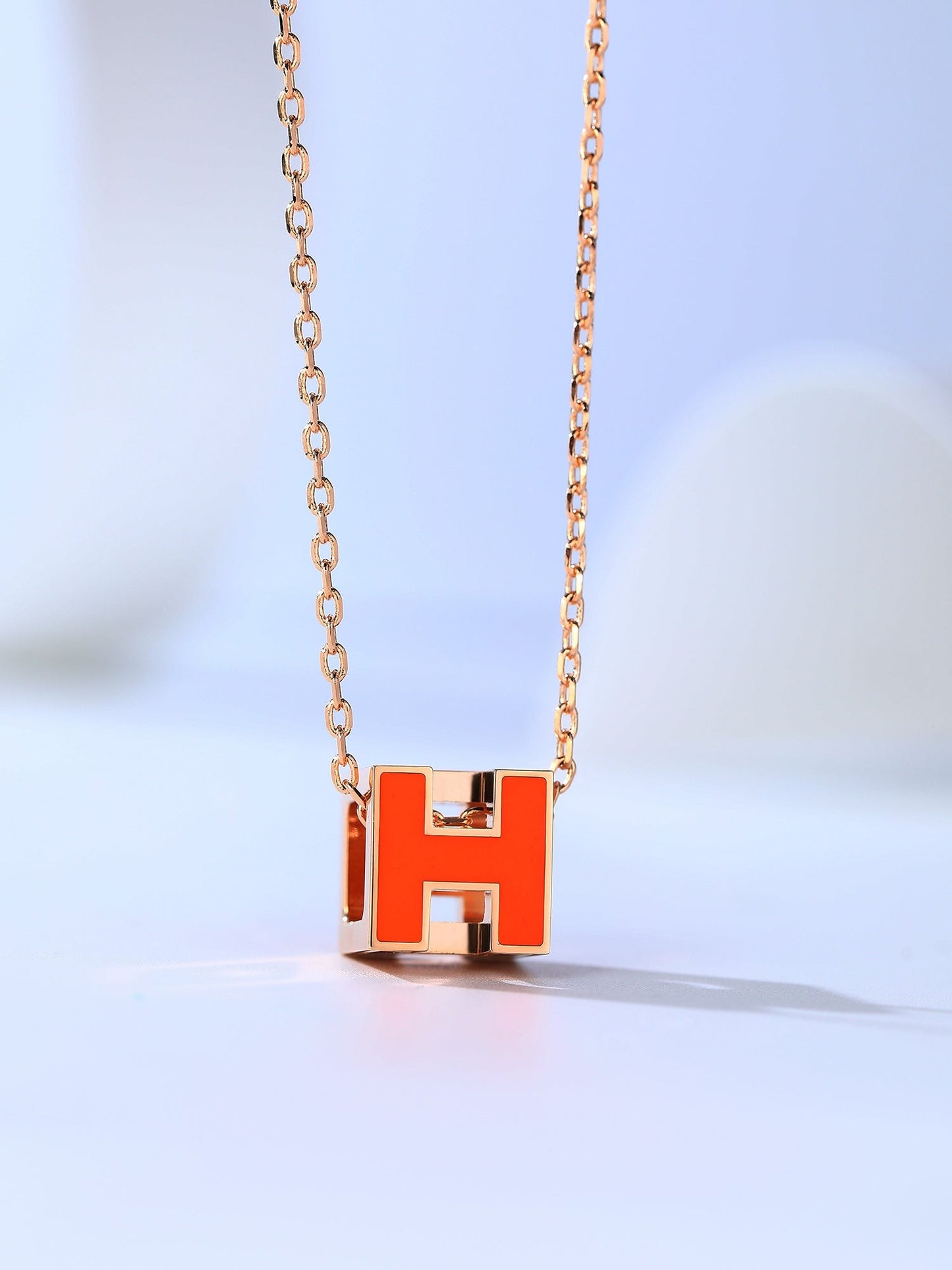 [Glimmer]H CAGE PINK GOLD NECKLACE