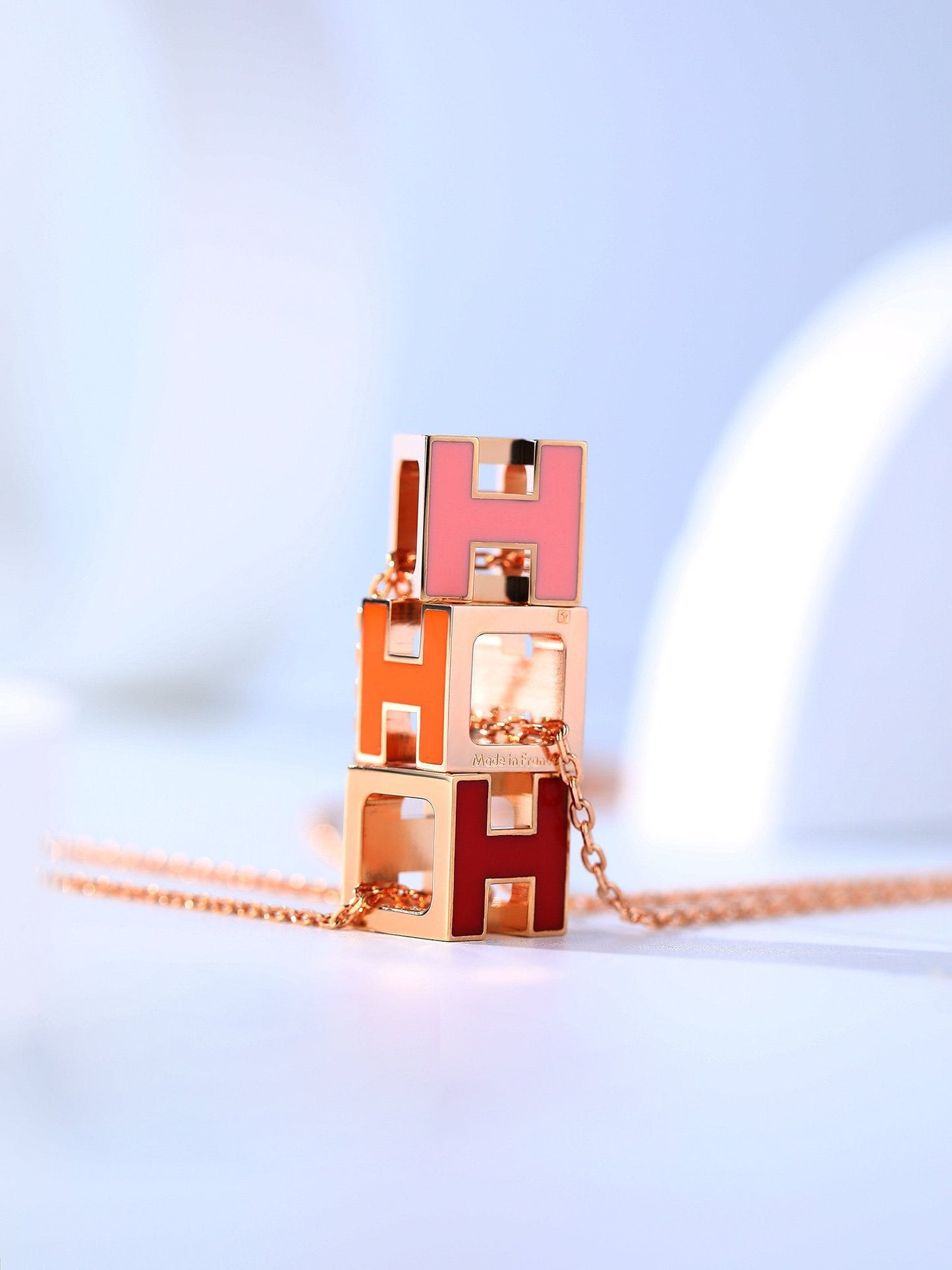 [Glimmer]H CAGE PINK GOLD NECKLACE