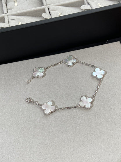 [Glimmer]CLOVER WHITE PEARL MOP 5 MOTIF BRACELET COLLECTION