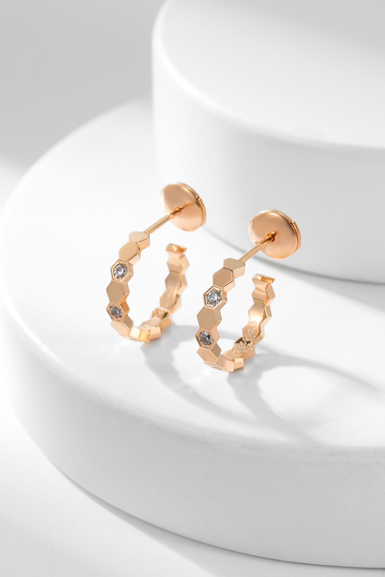 [Glimmer]BEE LOVE DIAMOND HOOP EARRINGS