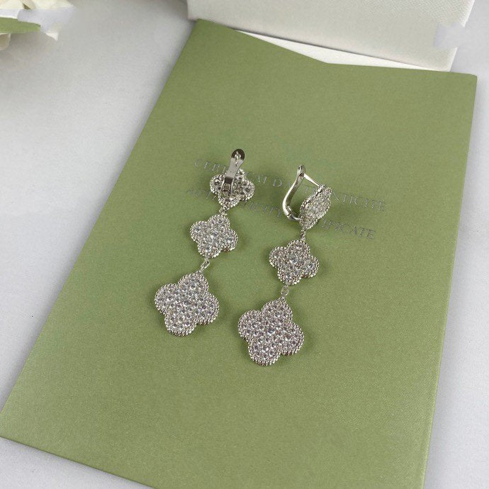 [Glimmer]CLOVER 3 MOTIF DIAMOND SILVER DROP EARRINGS