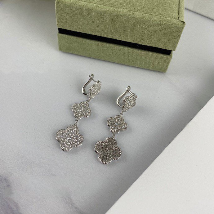 [Glimmer]CLOVER 3 MOTIF DIAMOND SILVER DROP EARRINGS