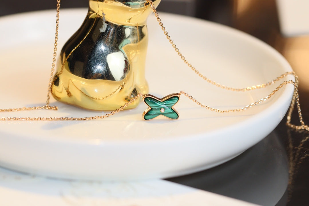 [Glimmer]JEUX MALACHITE 1 DIAMOND PINK GOLD NECKLACE