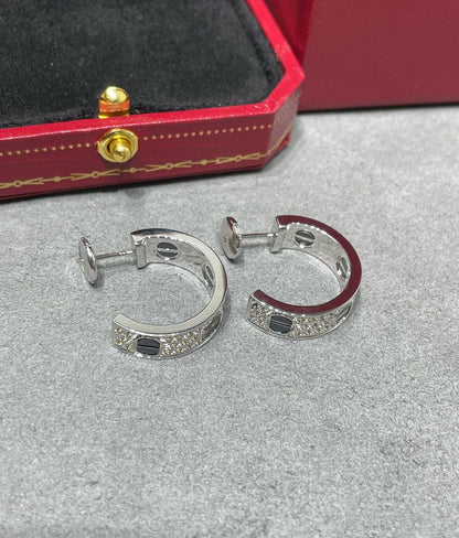 [Glimmer]LOVE CERAMIC DIAMOND PAVED SILVER EARRINGS