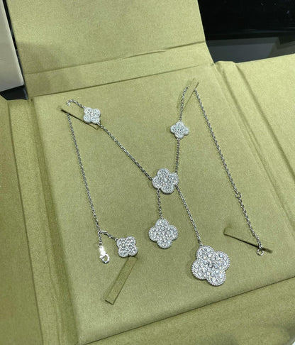 [Glimmer]クローバー 6モチーフ ダイヤモンドパヴェネックレス