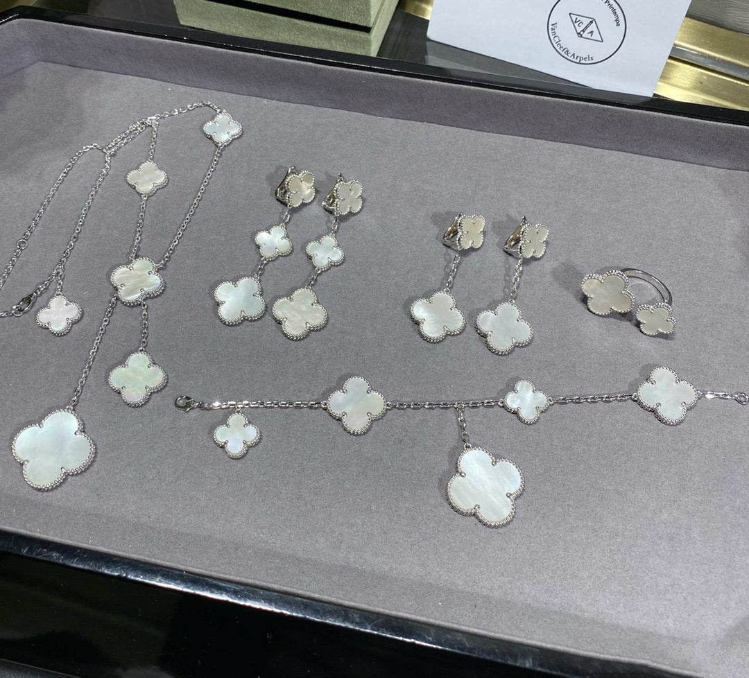 [Glimmer]CLOVER 5 MOTIF WHITE MOP SILVER BRACELET