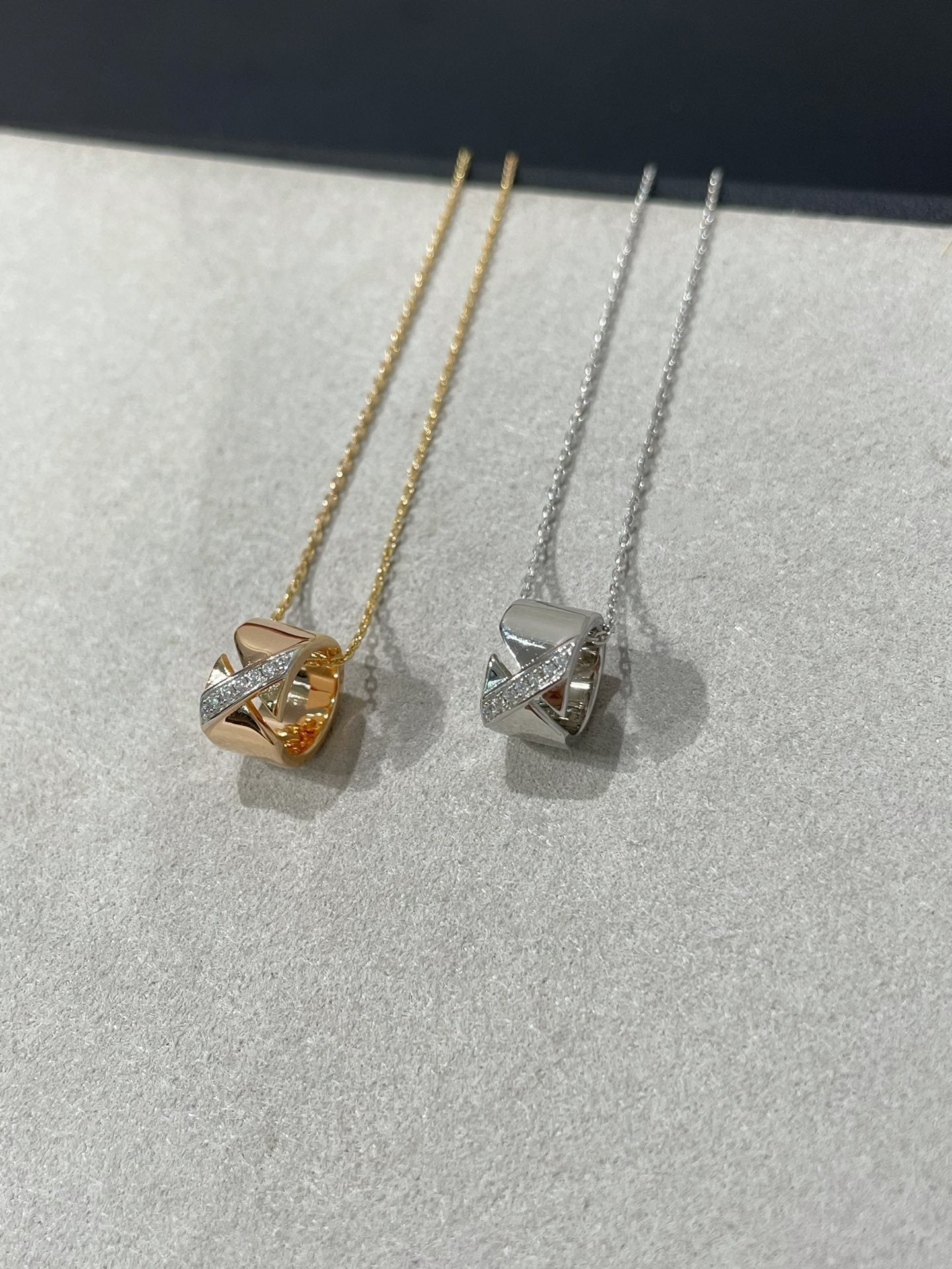 [Glimmer]LIENS EVIDENCE DIAMOND NECKLACE