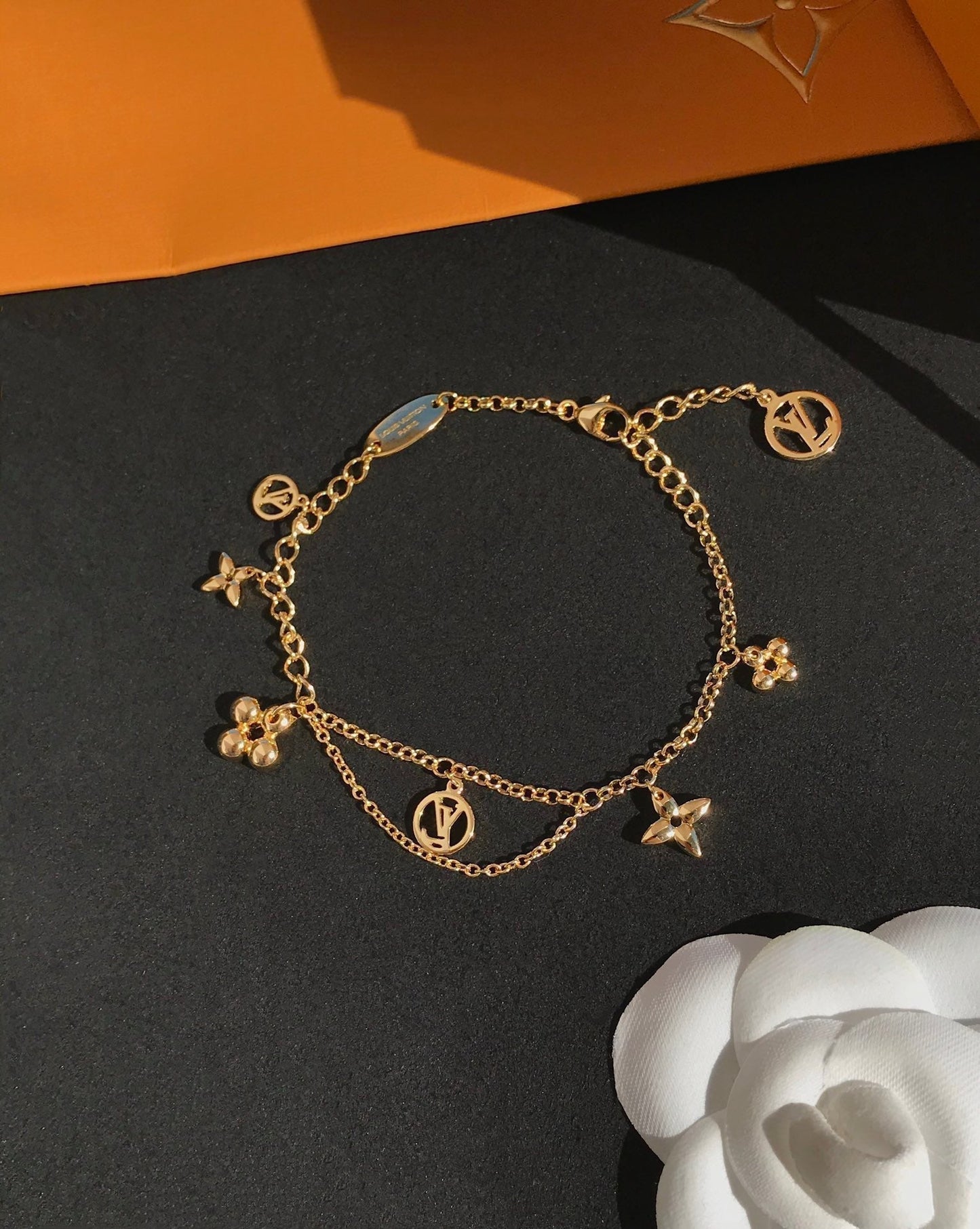 [Glimmer]BLOOMING PINK GOLD MOP BRACELET