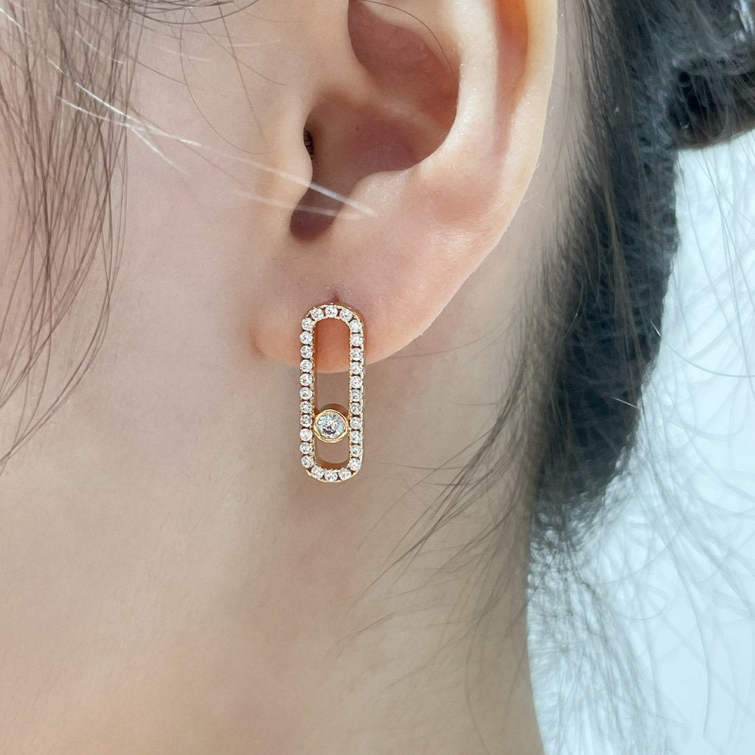 [Glimmer]MOVE UNO STUD DIAMOND PAVED EARRINGS