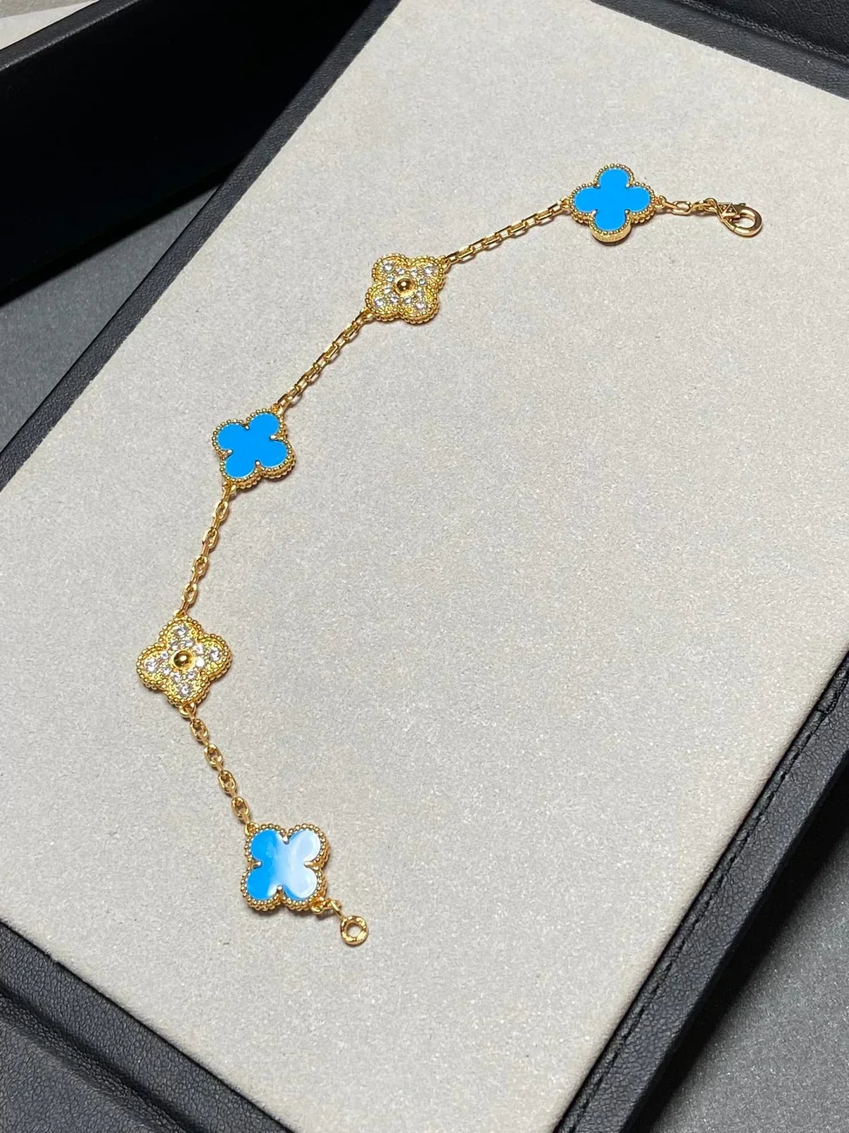 [Glimmer] CLOVER 5 MOTIF BLUE AGATE BRACELET COLLECTION