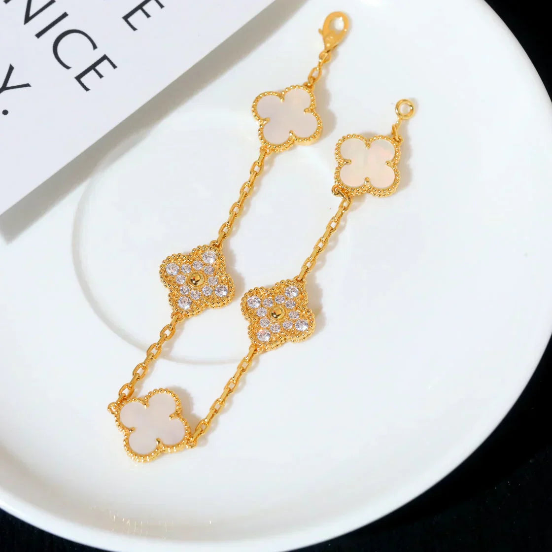 [Glimmer]CLOVER WHITE PEARL MOP 5 MOTIF BRACELET COLLECTION