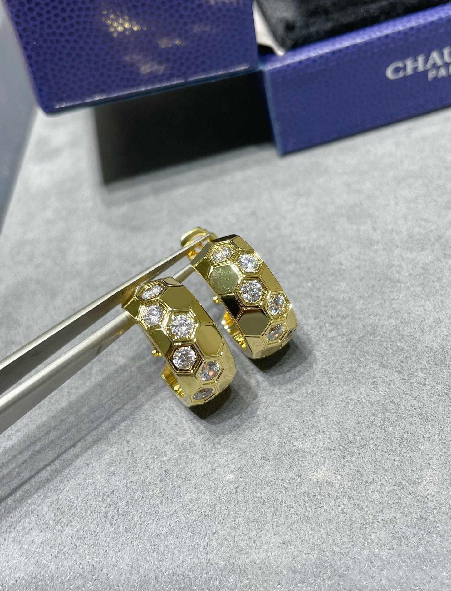 [Glimmer]BEE LOVE DIAMOND HOOP EARRINGS