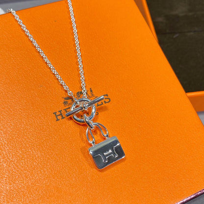 [Glimmer]CONSTANCE PEDANT SILVER NECKLACE