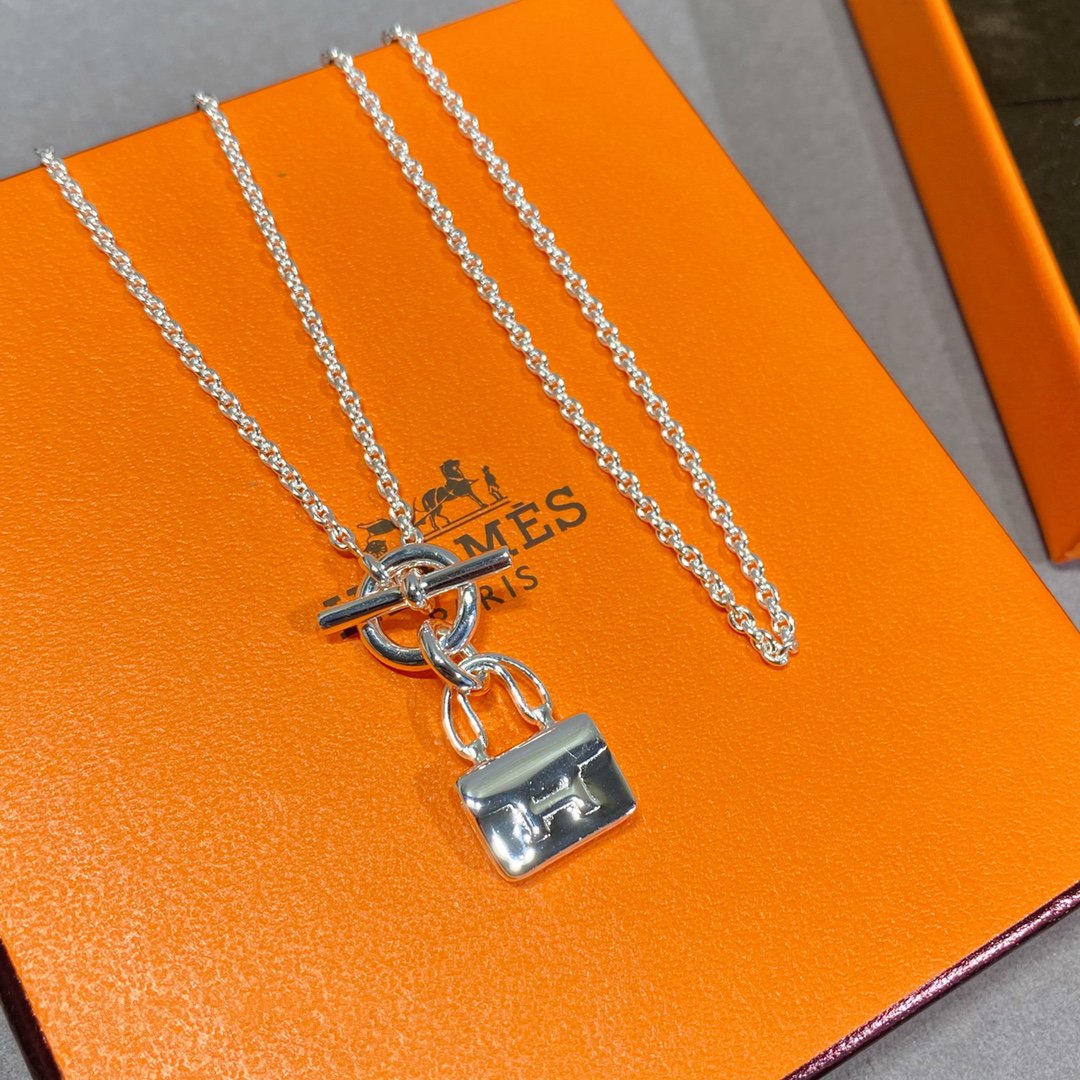 [Glimmer]CONSTANCE PEDANT SILVER NECKLACE