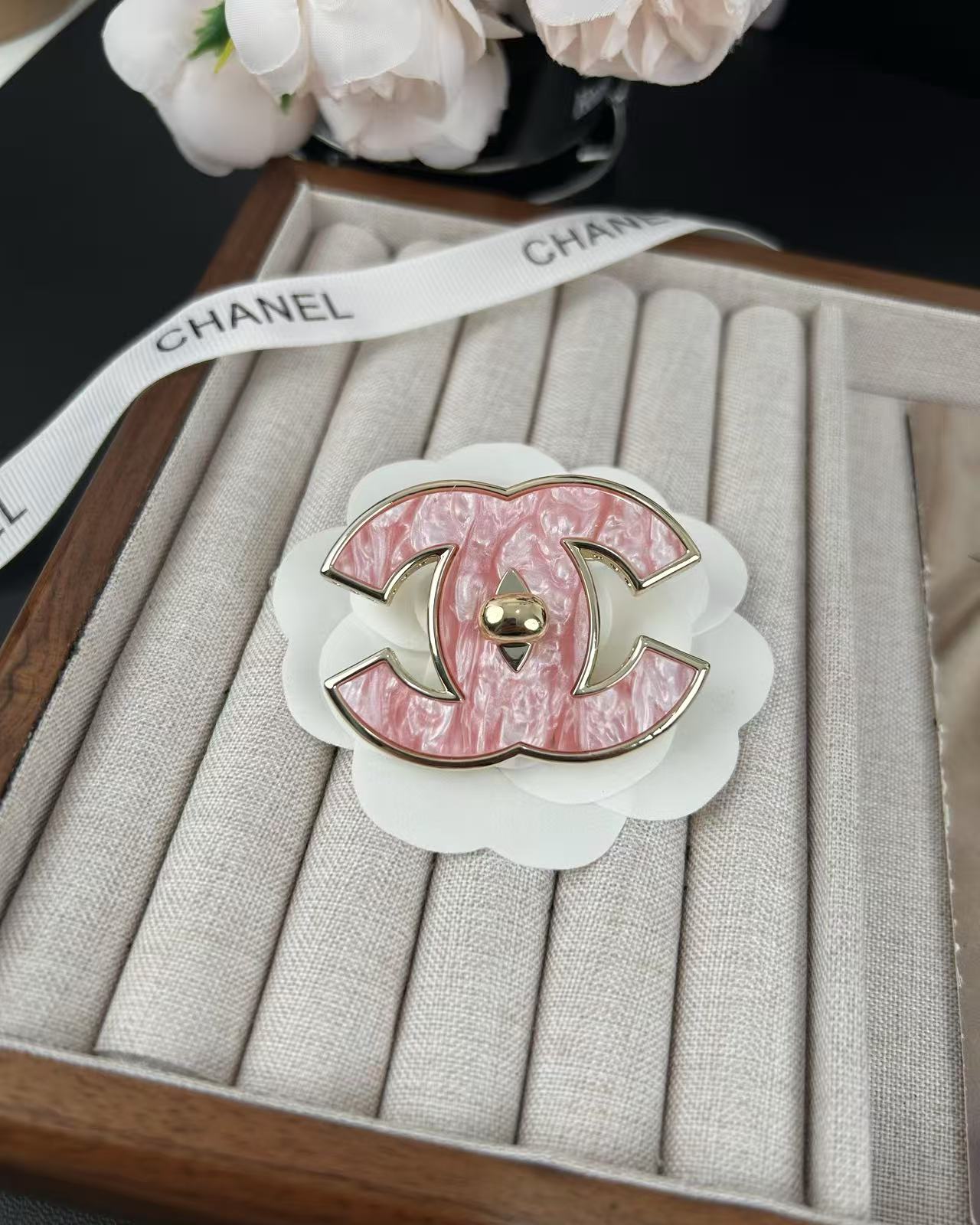 [Glimmer]Pink Resin Classic Brooch 5cm