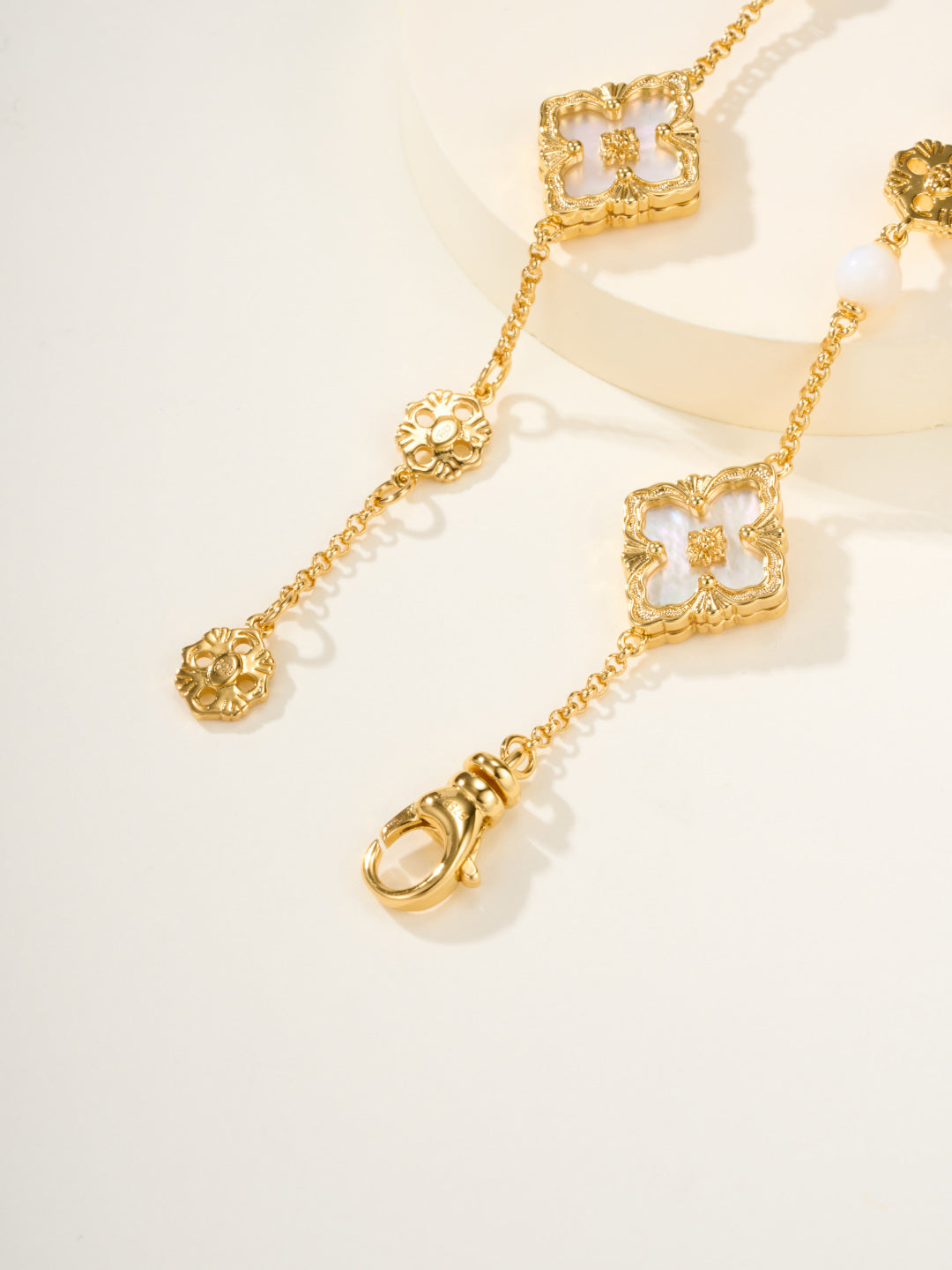 [Glimmer]B.C.L ENAMELED Three-Flower Bracelet£¨Trumpet)