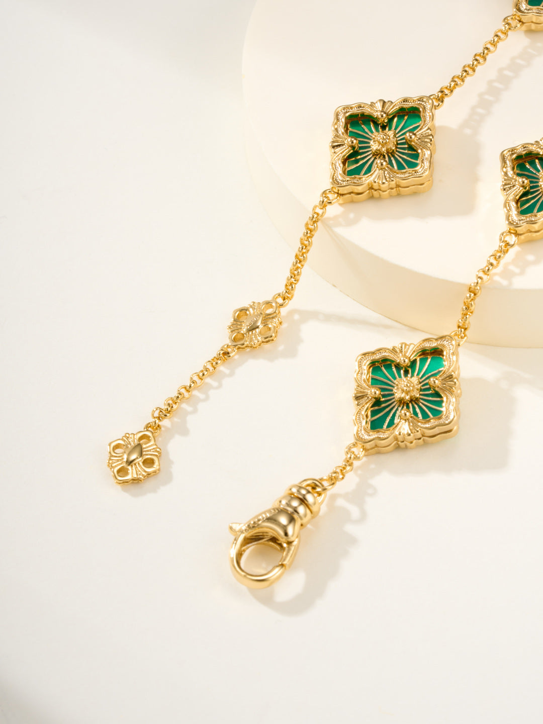 [Glimmer]B.C.L ENAMELED Five-Flower Bracelet£¨Various Colors)