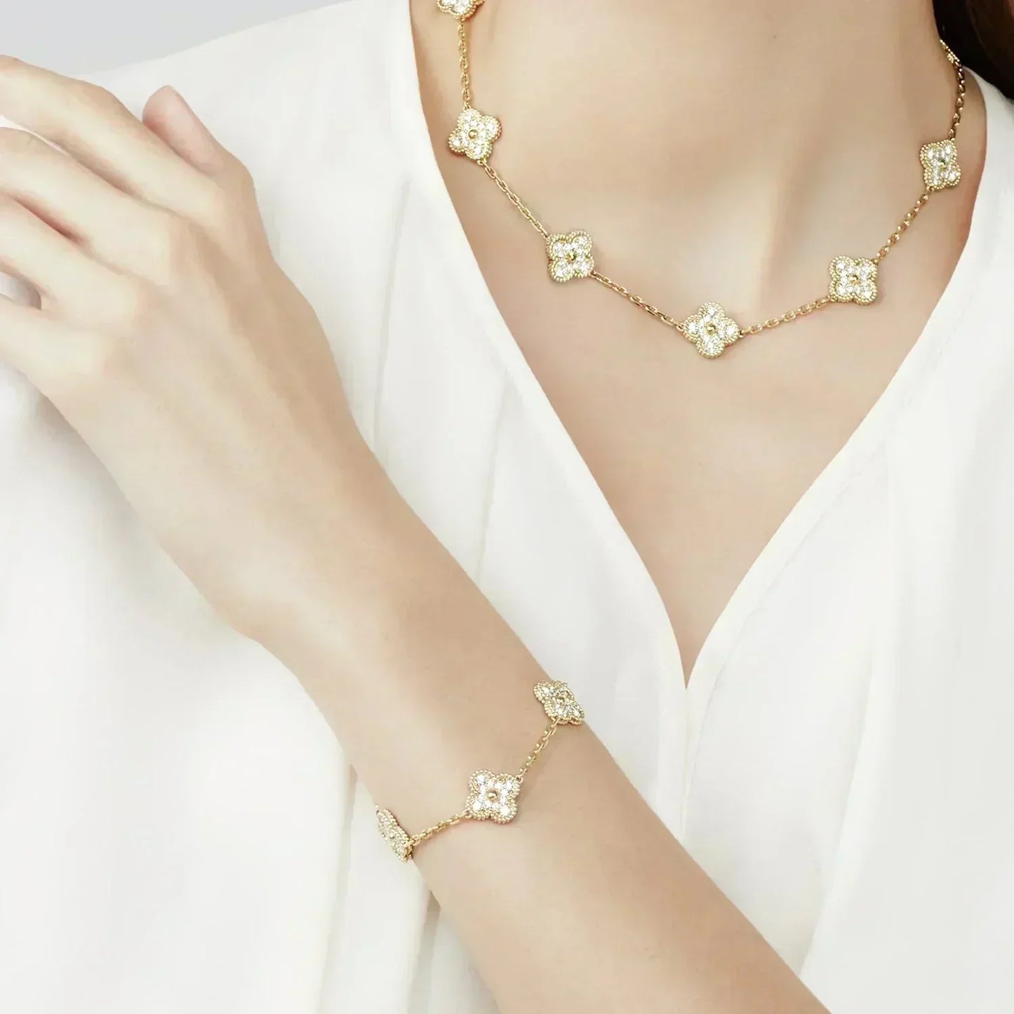 [Glimmer] CLOVER 5 MOTIF FULL DIAMOND BRACELET COLLECTION